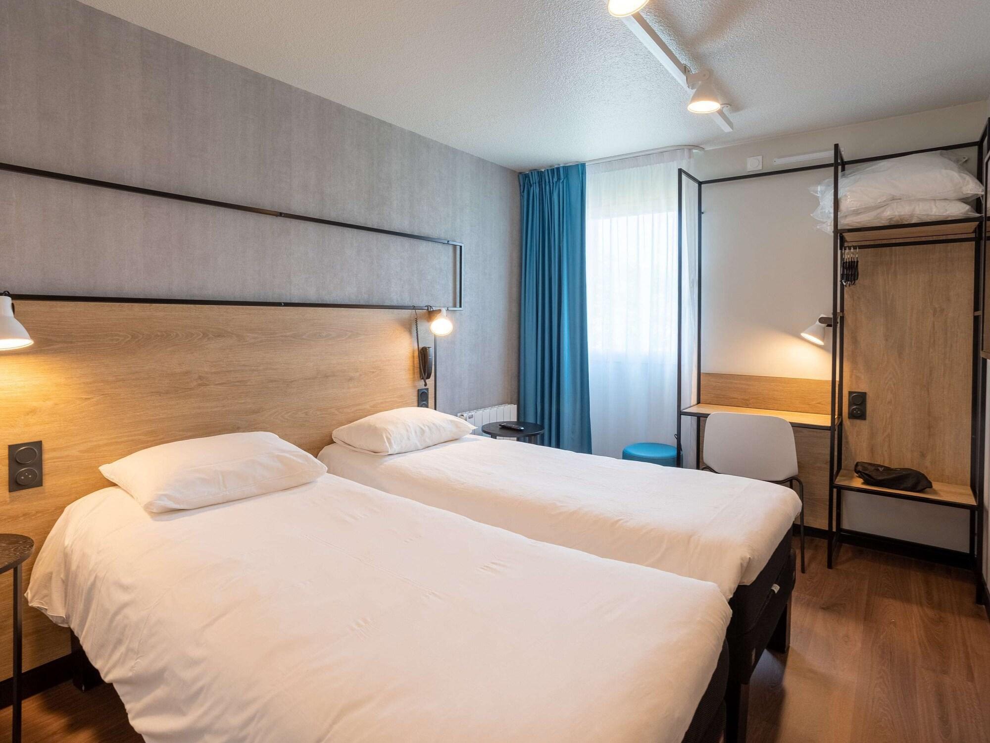 ไอบิส แซ็งโล ลา เชอวาลรี Hotel ภายนอก รูปภาพ