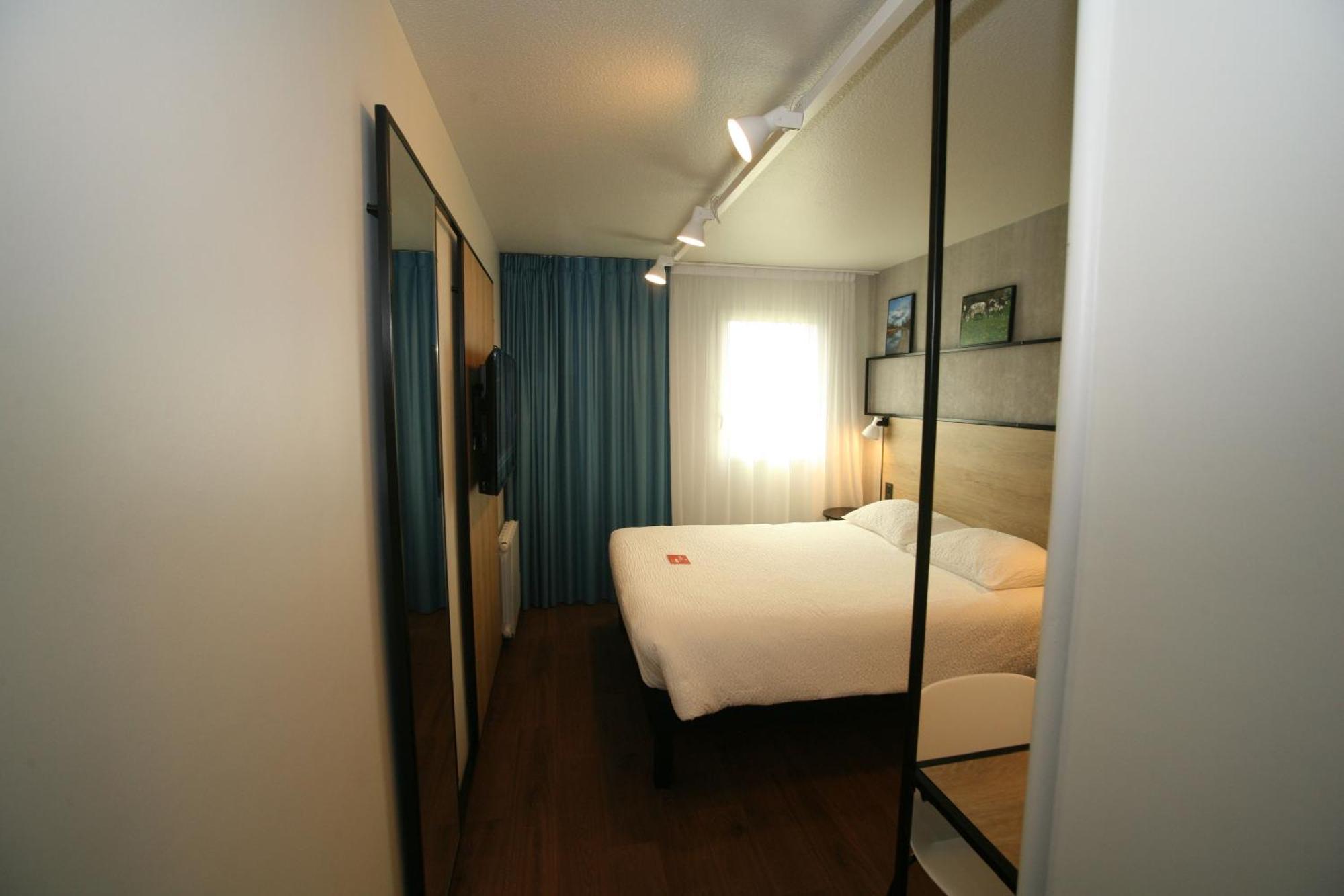 ไอบิส แซ็งโล ลา เชอวาลรี Hotel ภายนอก รูปภาพ